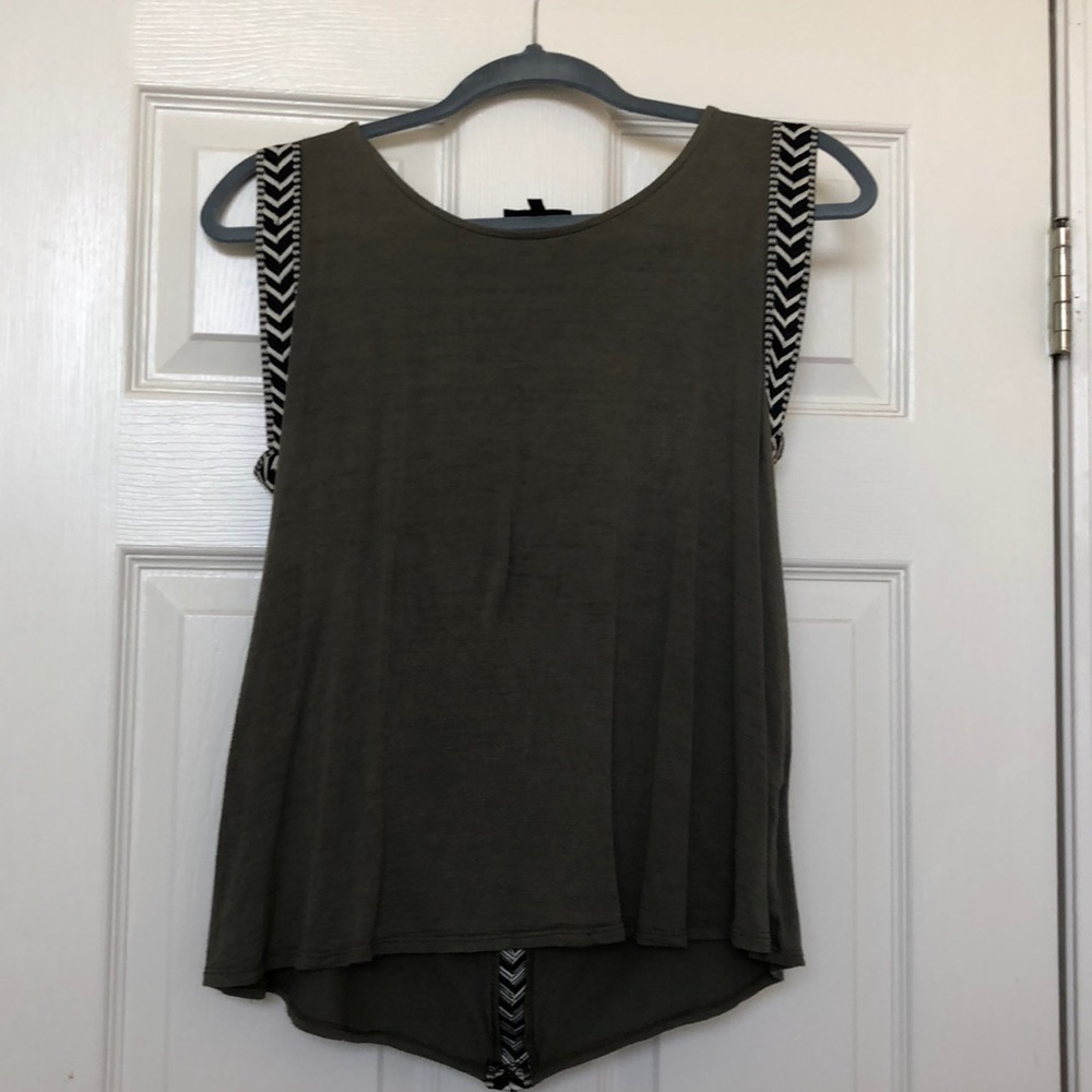 ARMY GREEN TANK